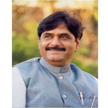 Gopinath Munde dies after road accident; Narendra Modi expresses shock